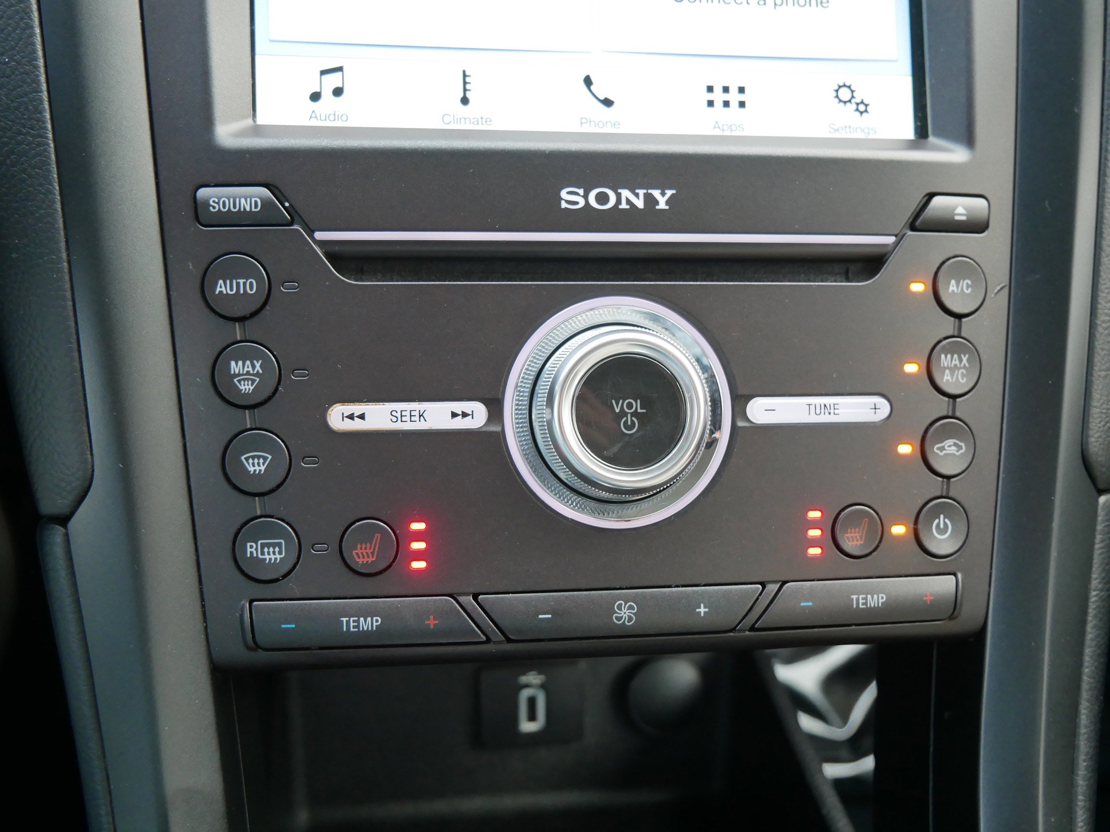 Certified 2018 Ford Fusion Titanium image 23