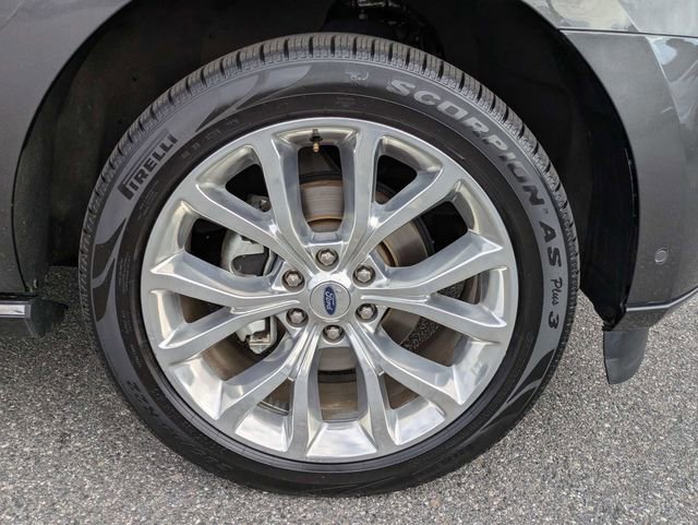 Certified 2019 Ford Expedition Platinum image 11