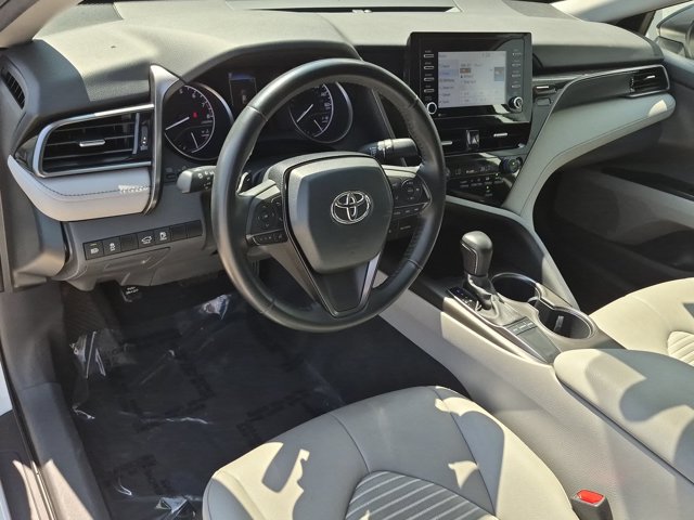 Used 2023 Toyota Camry SE FWD image 17