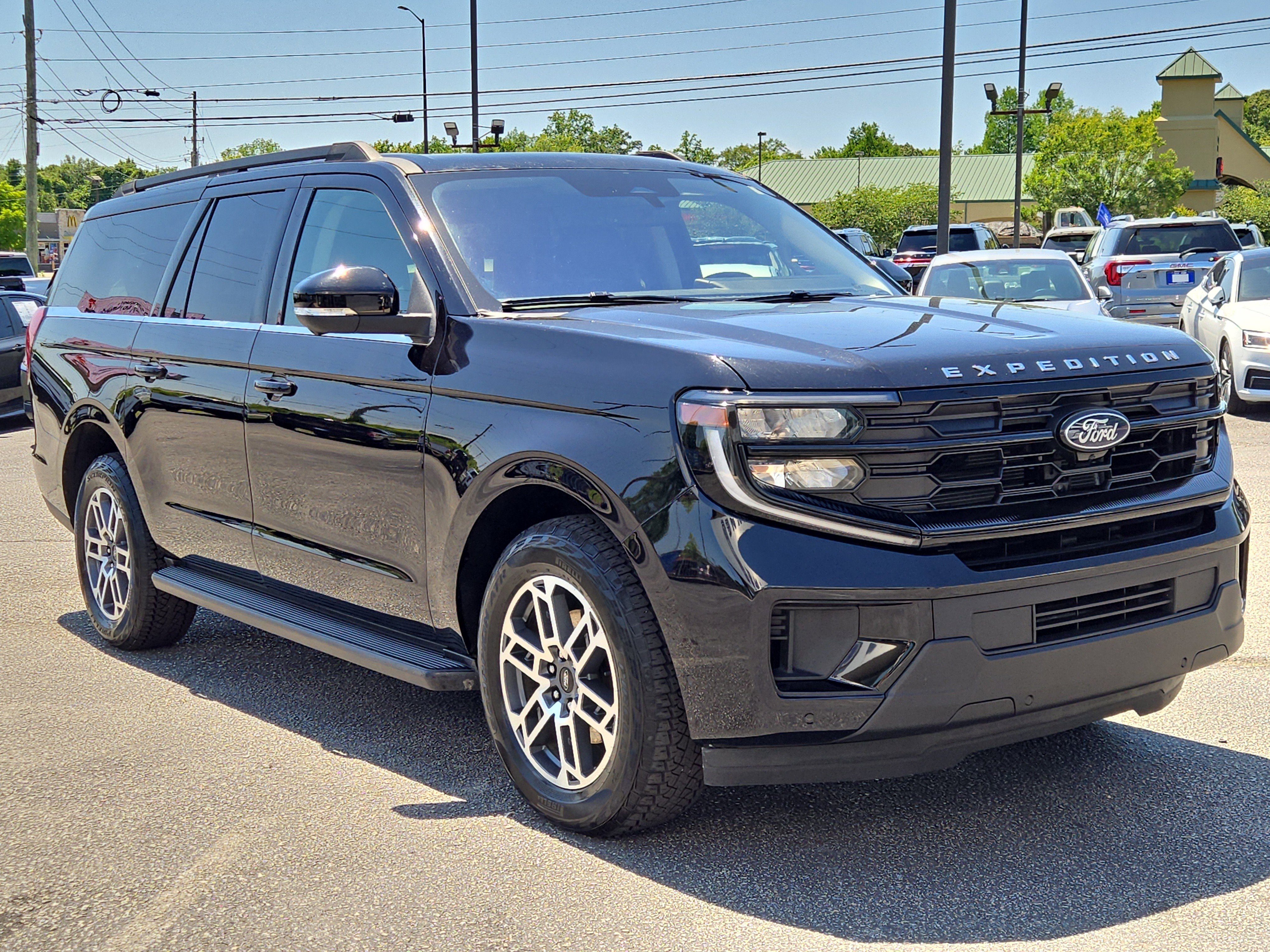 Certified 2025 Ford Expedition Max Active AWD/4WD image 4