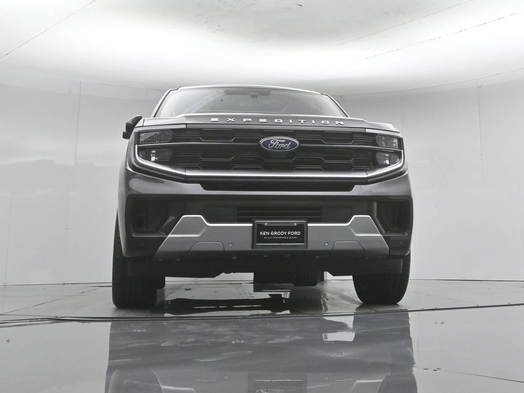 Certified 2025 Ford Expedition Max Platinum w/ Driver's Package AWD/4WD image 52