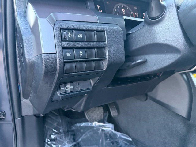 Used 2026 Toyota Tacoma SR5 w/ SR5 Upgrade Package AWD/4WD image 13