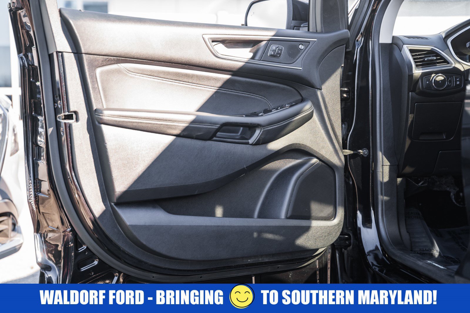 Certified 2020 Ford Edge Titanium w/ Equipment Group 301A image 37