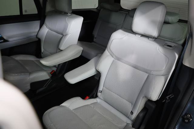 Certified 2025 Ford Expedition Platinum w/ Driver's Package AWD/4WD image 11