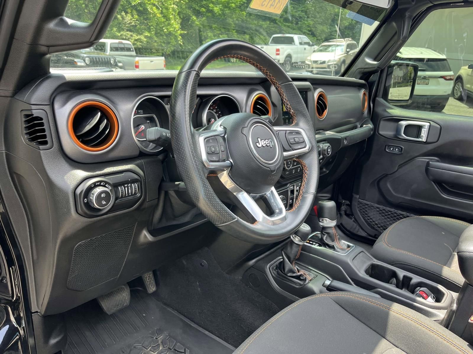 Used 2021 Jeep Gladiator Mojave AWD/4WD image 16