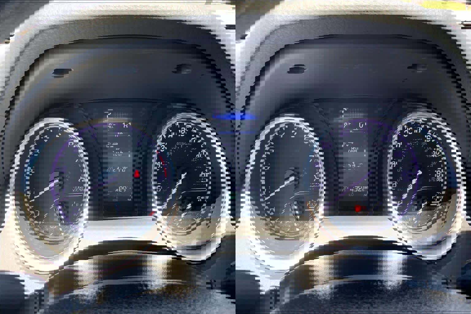 Used 2024 Toyota Camry LE FWD image 25