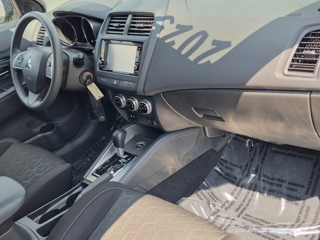 Used 2025 Mitsubishi Outlander Sport ES AWD/4WD image 26