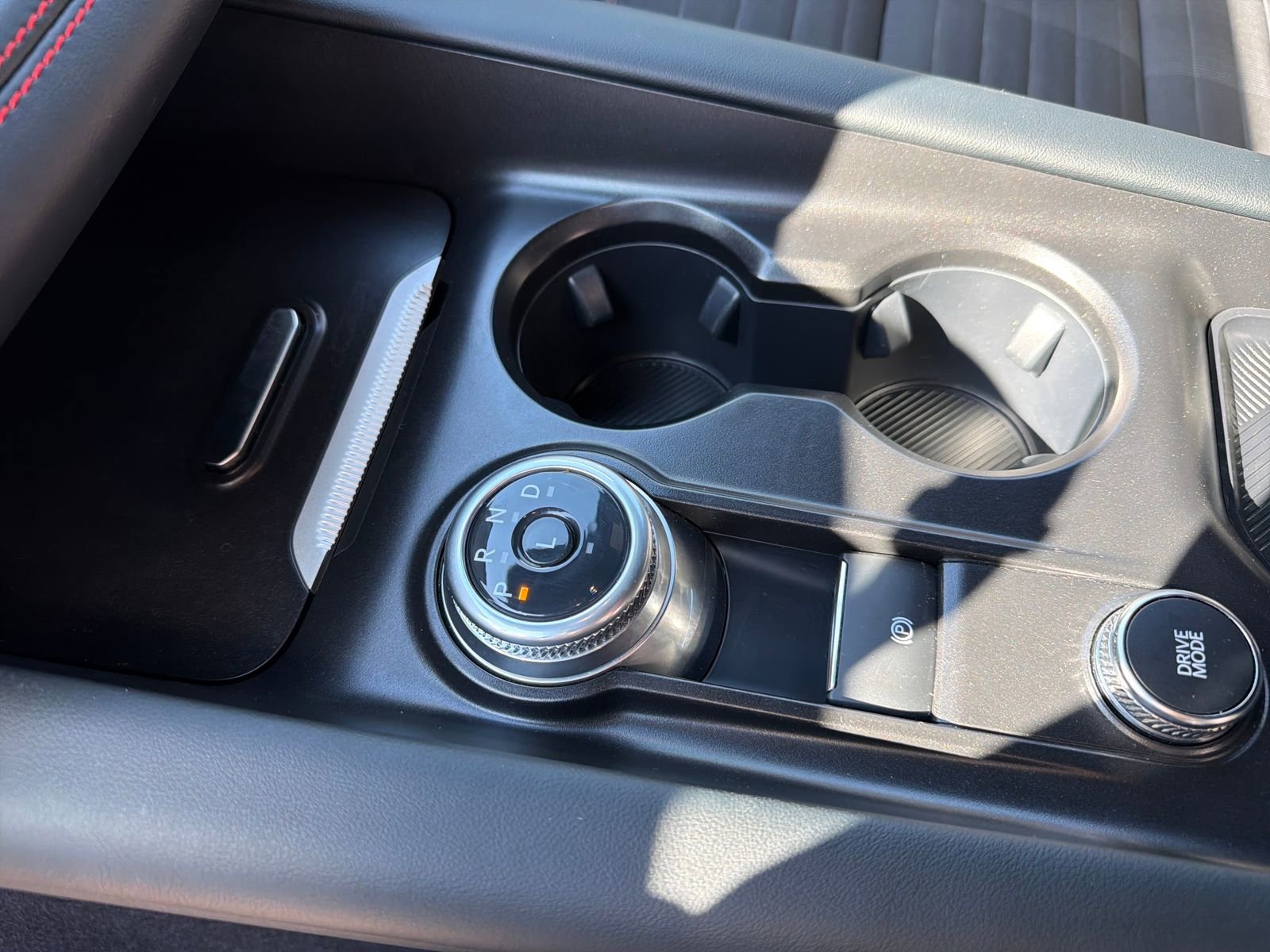 Certified 2025 Ford Explorer ST-Line w/ Premium Package image 24