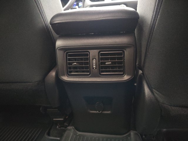 Used 2024 Toyota RAV4 LE AWD/4WD image 28