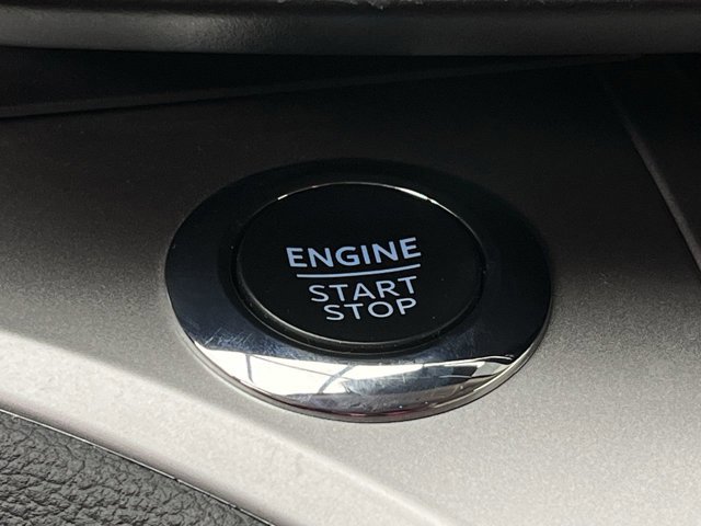 Certified 2022 Ford Explorer XLT w/ Equipment Group 202A AWD/4WD image 22