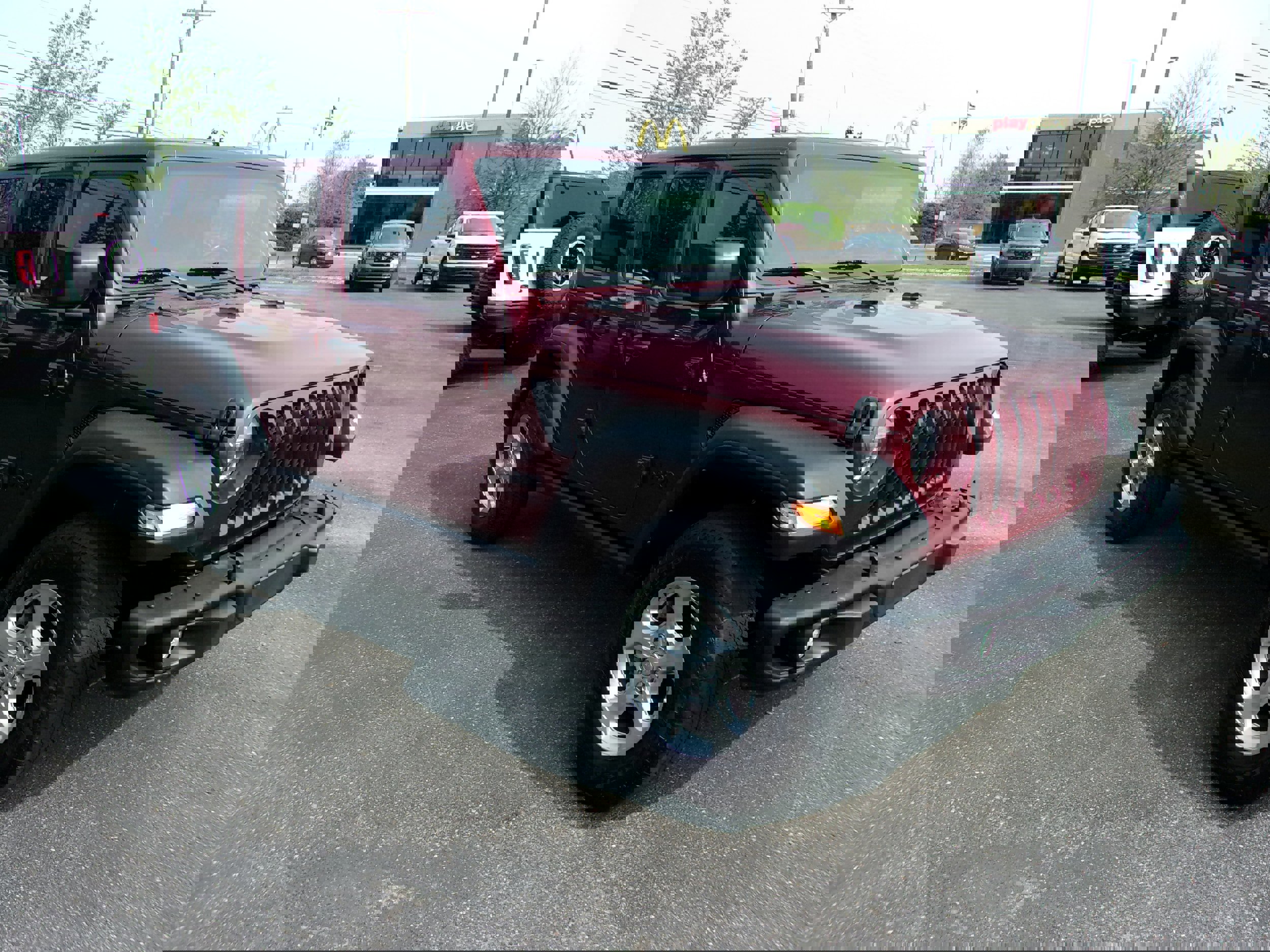 Used 2021 Jeep Wrangler Sport image 7