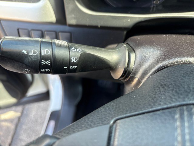 Used 2018 Toyota Highlander Limited AWD/4WD image 17