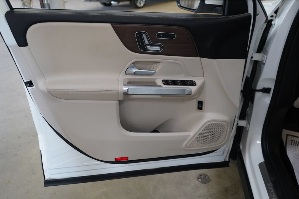 Used 2023 Mercedes-Benz GLB 250 4MATIC image 15