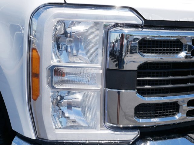 Certified 2023 Ford F350 XLT w/ 360-Degree Camera Package AWD/4WD image 5
