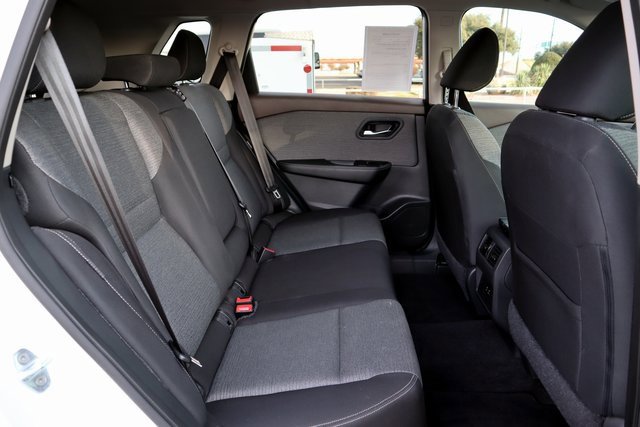 Used 2023 Nissan Rogue SV image 20