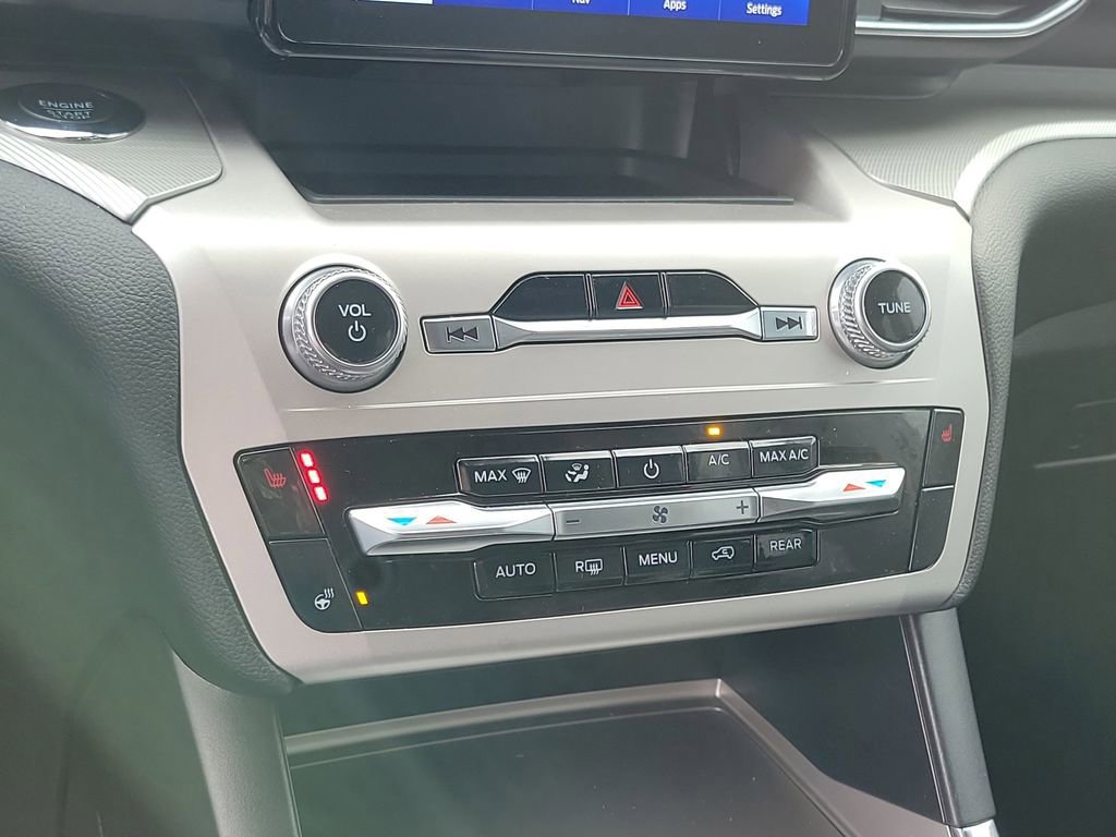 Certified 2022 Ford Explorer XLT w/ Equipment Group 202A image 28
