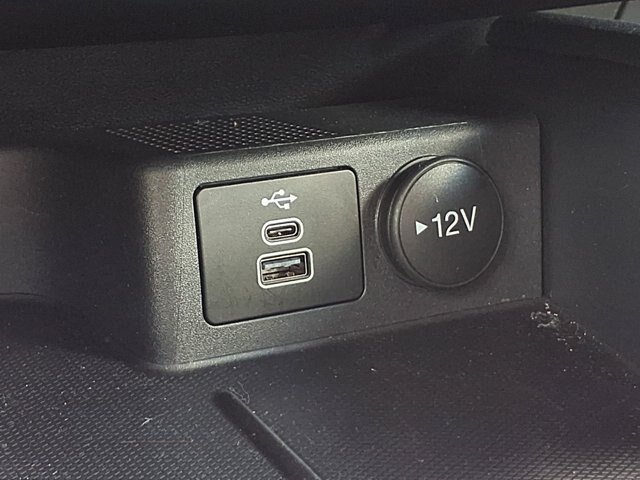 Certified 2025 Ford Escape ST-Line Select w/ Tech Pack #1 AWD/4WD image 15