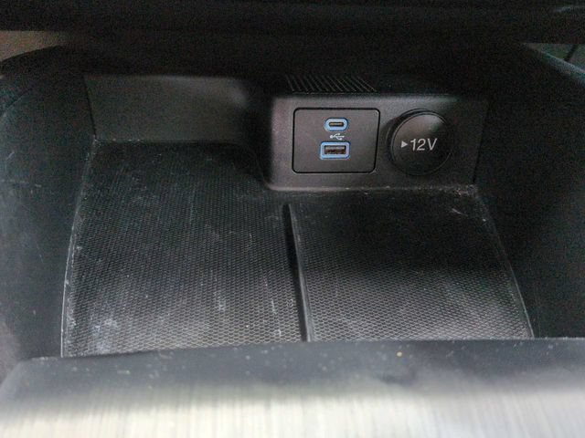 Certified 2022 Ford Escape SE w/ Cold Weather Package AWD/4WD image 27