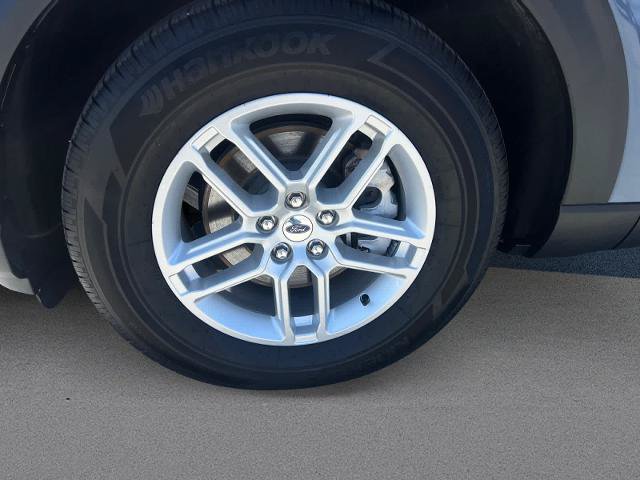 Certified 2025 Ford Explorer Active w/ Active Comfort Package RWD image 9