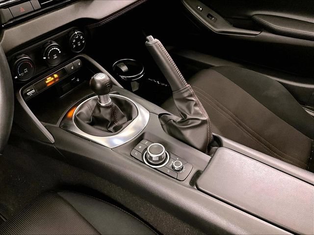 Used 2019 MAZDA MX-5 Miata RF Club RWD image 16