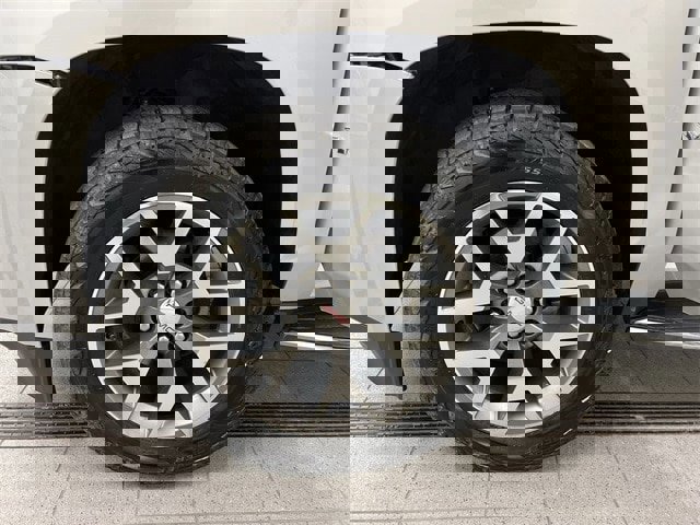 Used 2019 GMC Yukon XL SLT image 11