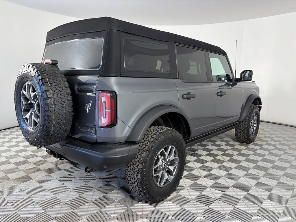 Certified 2024 Ford Bronco Badlands image 5