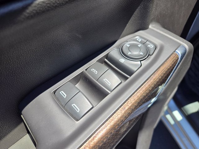 Used 2020 Chevrolet Silverado 1500 LT AWD/4WD image 18