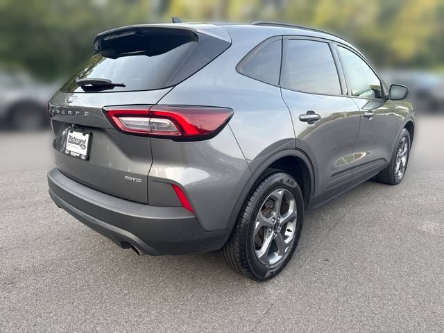 Certified 2025 Ford Escape ST-Line Select AWD/4WD image 8
