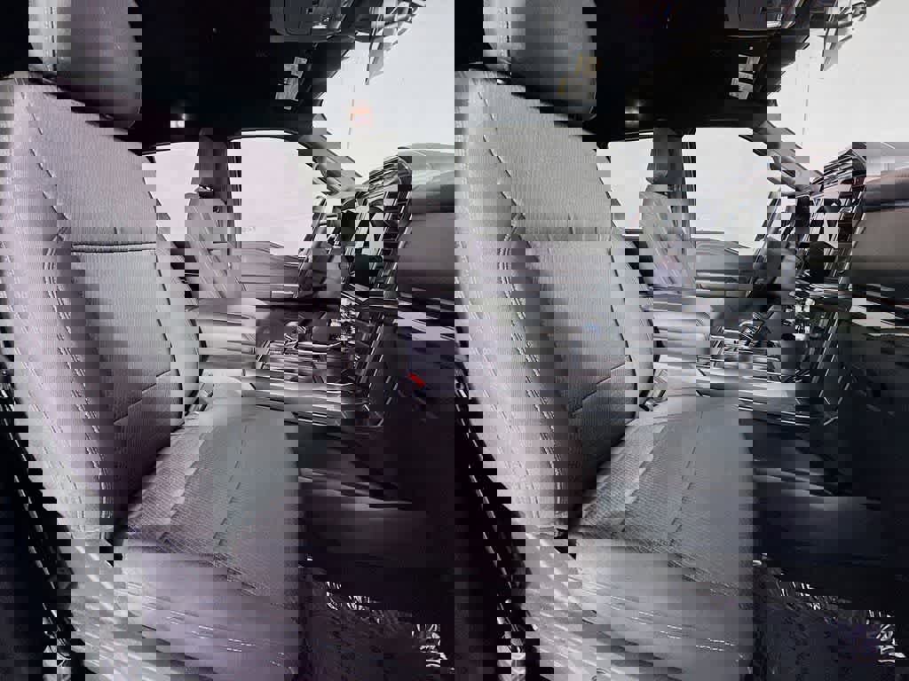 Certified 2022 Ford F150 XLT w/ Equipment Group 302A High image 15