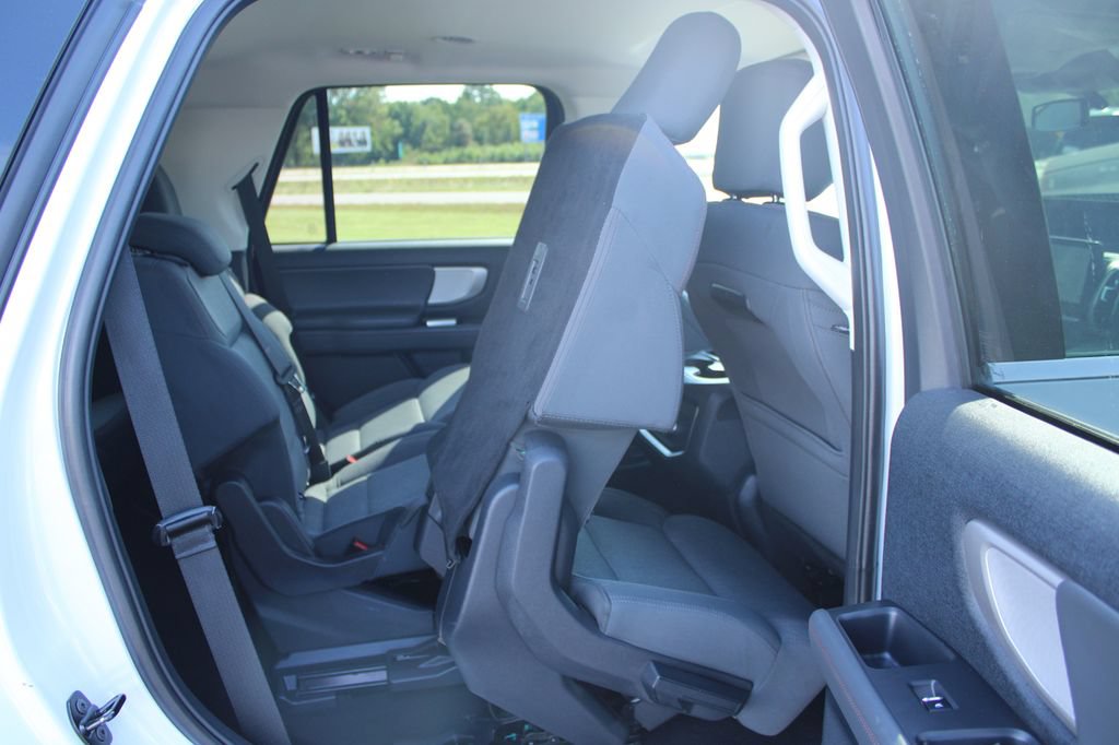 Certified 2025 Ford Expedition Active AWD/4WD image 26