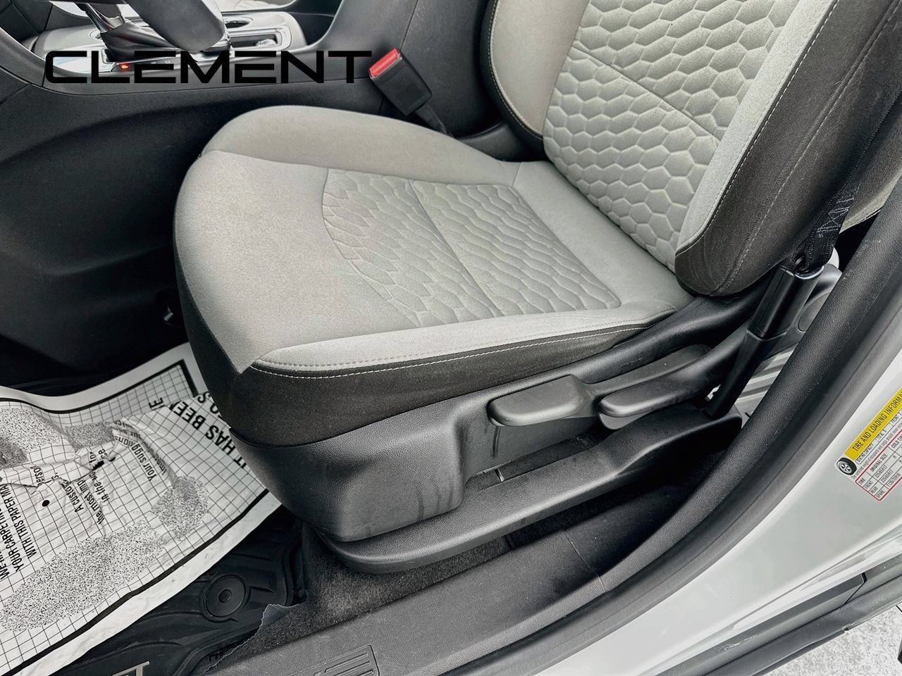 Used 2018 Chevrolet Equinox LS FWD image 27