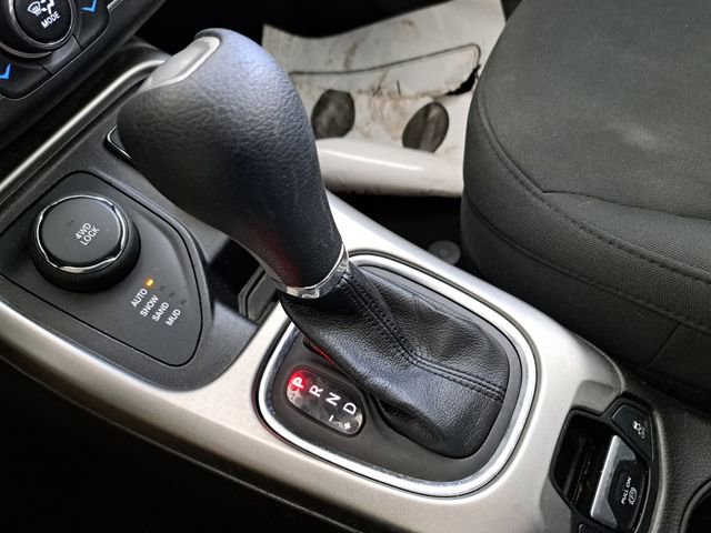 Used 2019 Jeep Compass Sport AWD/4WD image 14