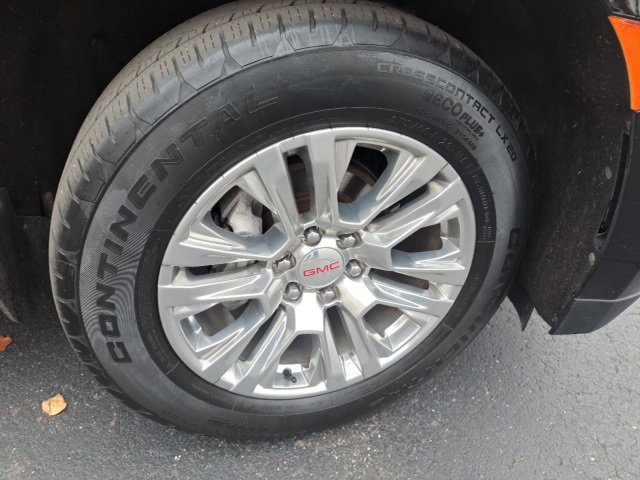 Used 2023 GMC Yukon Denali image 10