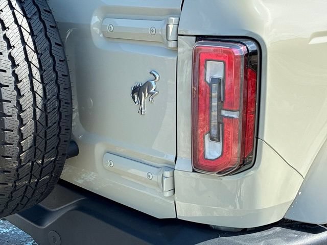 Certified 2025 Ford Bronco Outer Banks AWD/4WD image 15