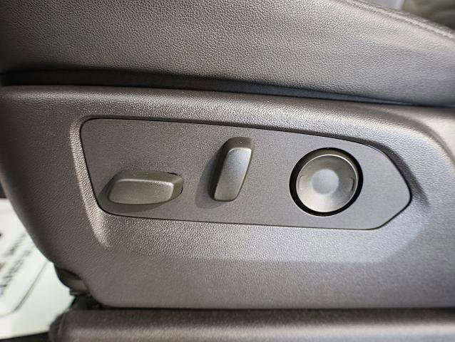 Used 2024 Chevrolet Silverado 1500 ZR2 w/ Technology Package image 19