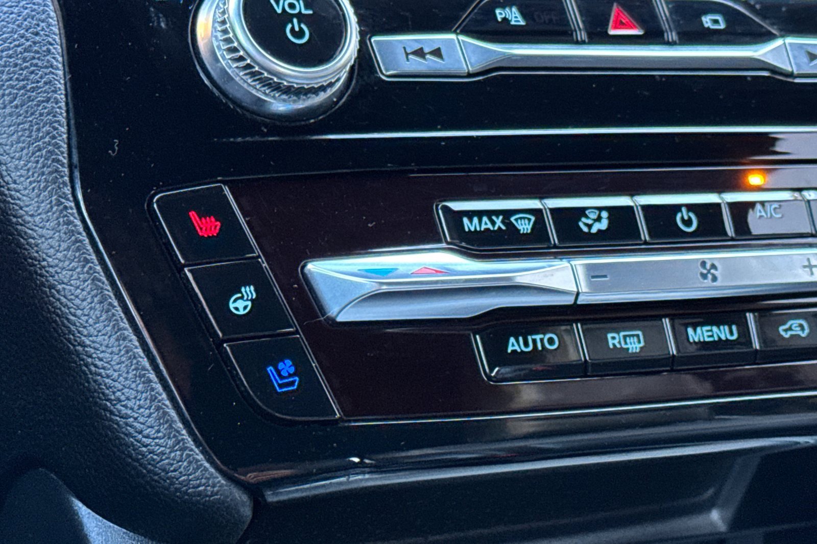 Certified 2022 Ford Explorer ST w/ Equipment Group 401A image 30