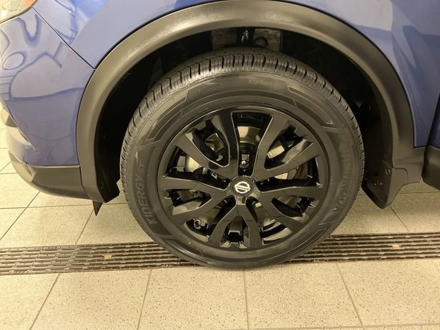 Used 2022 Nissan Rogue Sport SV w/ Technology Package image 10