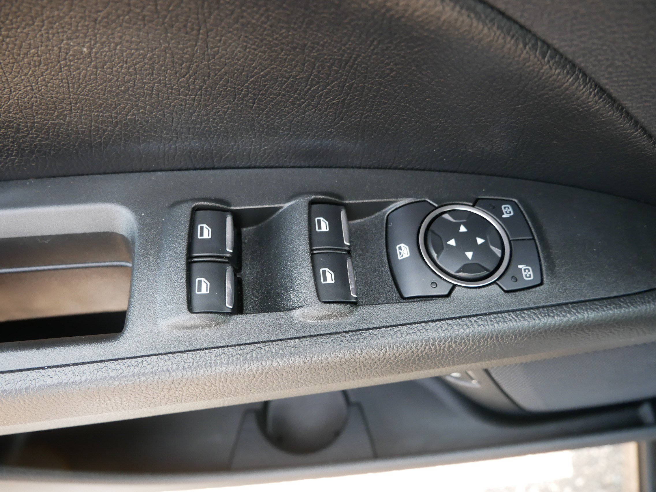 Certified 2019 Ford Fusion SE FWD image 20