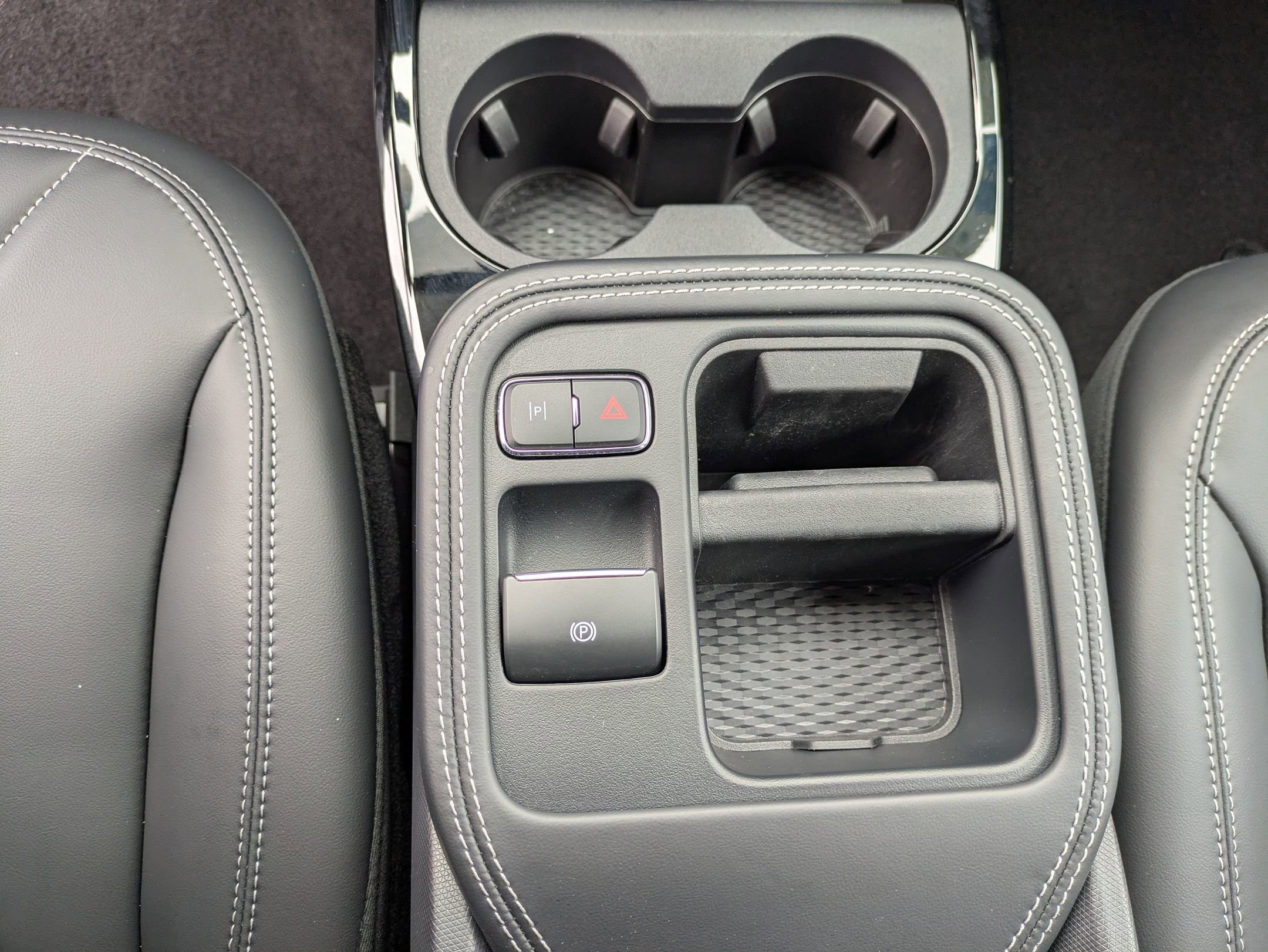 Certified 2025 Ford Mustang Mach-E Select w/ Comfort Package Lite image 27