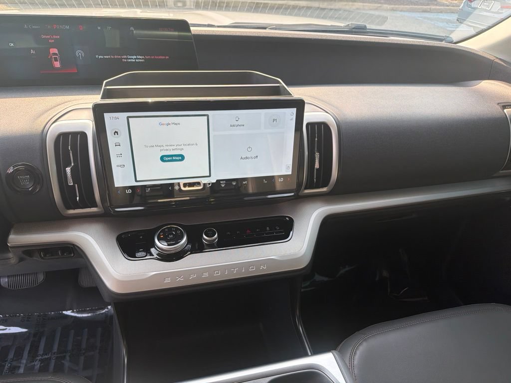 Certified 2025 Ford Expedition Active AWD/4WD image 23