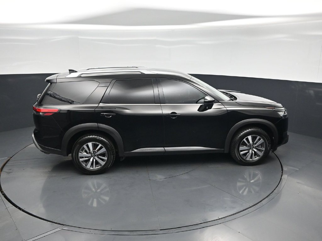 Used 2022 Nissan Pathfinder SL AWD/4WD image 43