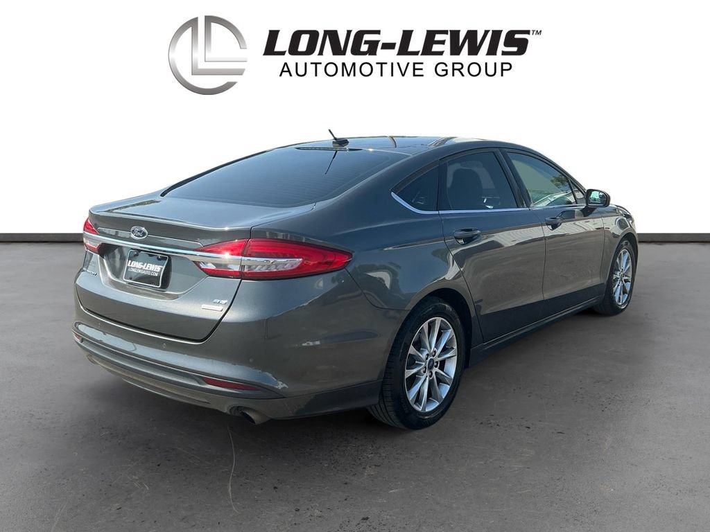 Certified 2017 Ford Fusion SE w/ Fusion SE Technology Package FWD image 7