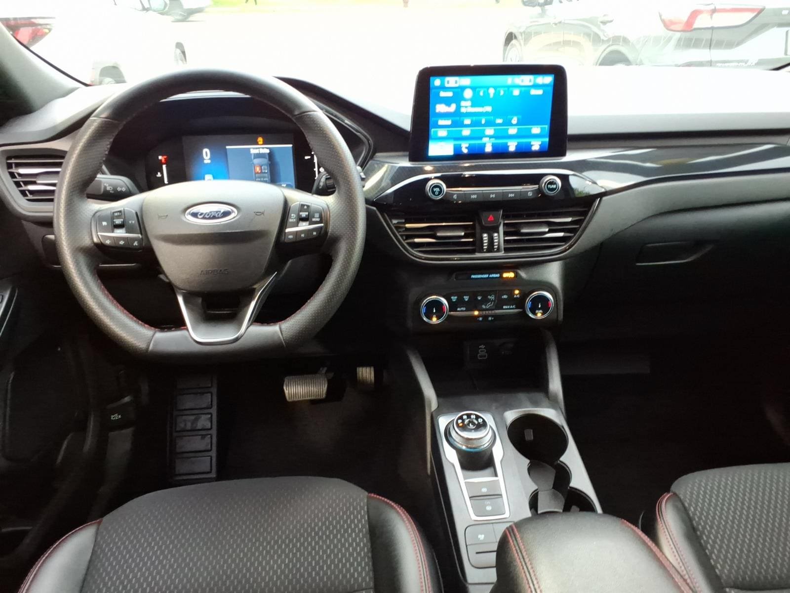 Certified 2025 Ford Escape ST-Line AWD/4WD image 14