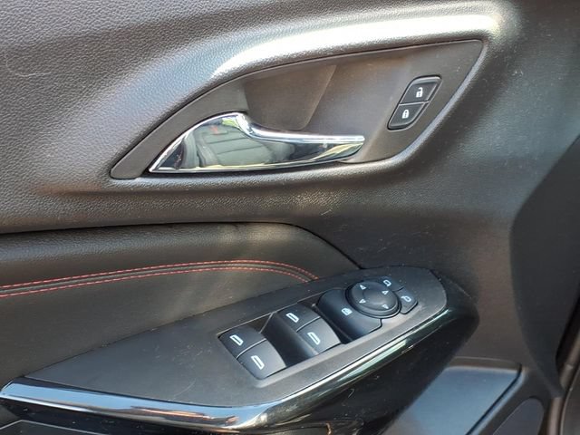 Used 2025 Chevrolet Trax RS w/ Driver Confidence Package FWD image 16
