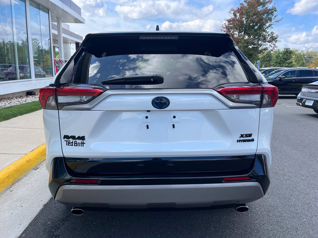Used 2024 Toyota RAV4 XSE w/ Advanced Technology Package AWD/4WD image 8