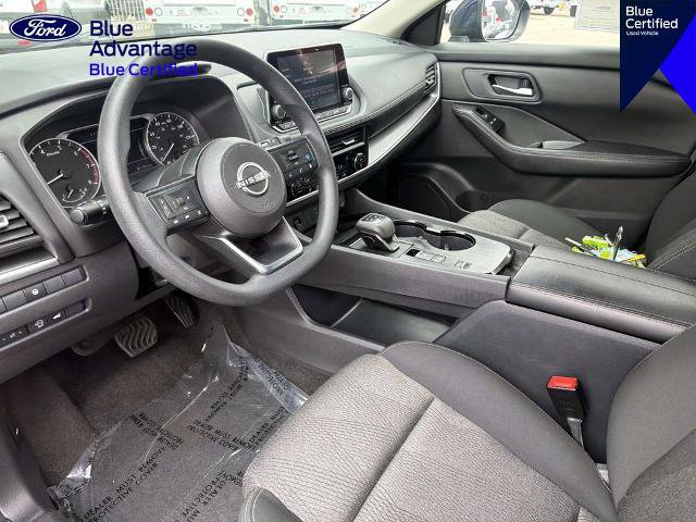 Used 2024 Nissan Rogue SV FWD image 16