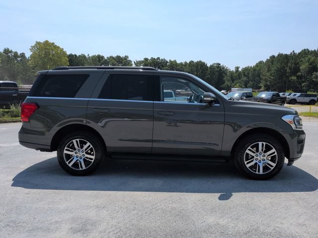 Certified 2024 Ford Expedition XLT AWD/4WD image 3