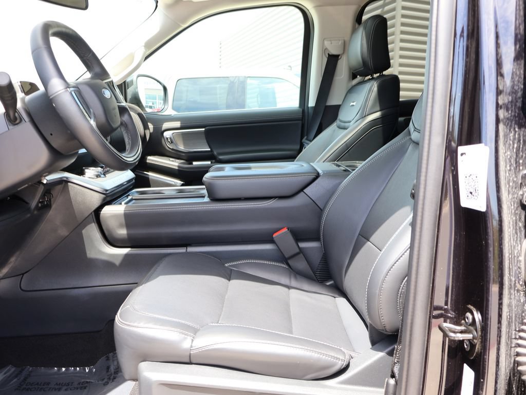 Certified 2025 Ford Expedition Platinum AWD/4WD image 25