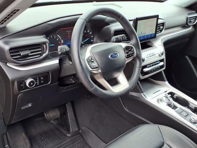 Certified 2023 Ford Explorer XLT w/ Equipment Group 202A AWD/4WD image 13