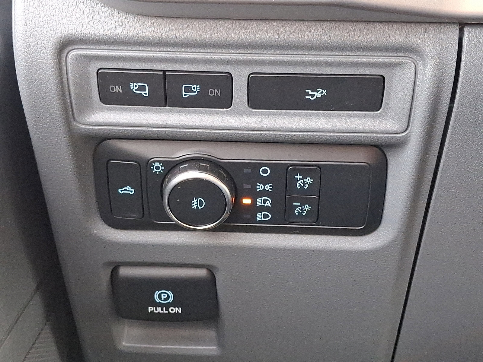 Certified 2022 Ford F150 XLT w/ Equipment Group 302A High image 27